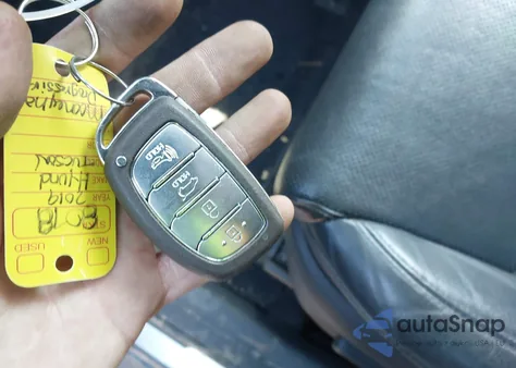 2019 Hyundai Tucson Ultimate z USA, uszkodzony, nr VIN KM8J3CAL3KU006405